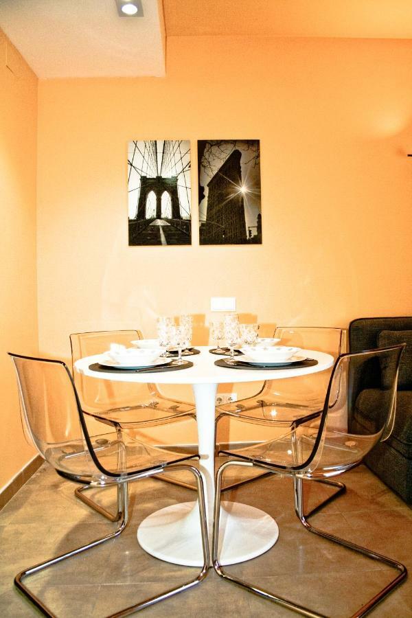 Urban Manresa-City Center Apartment With Balcony Exteriör bild